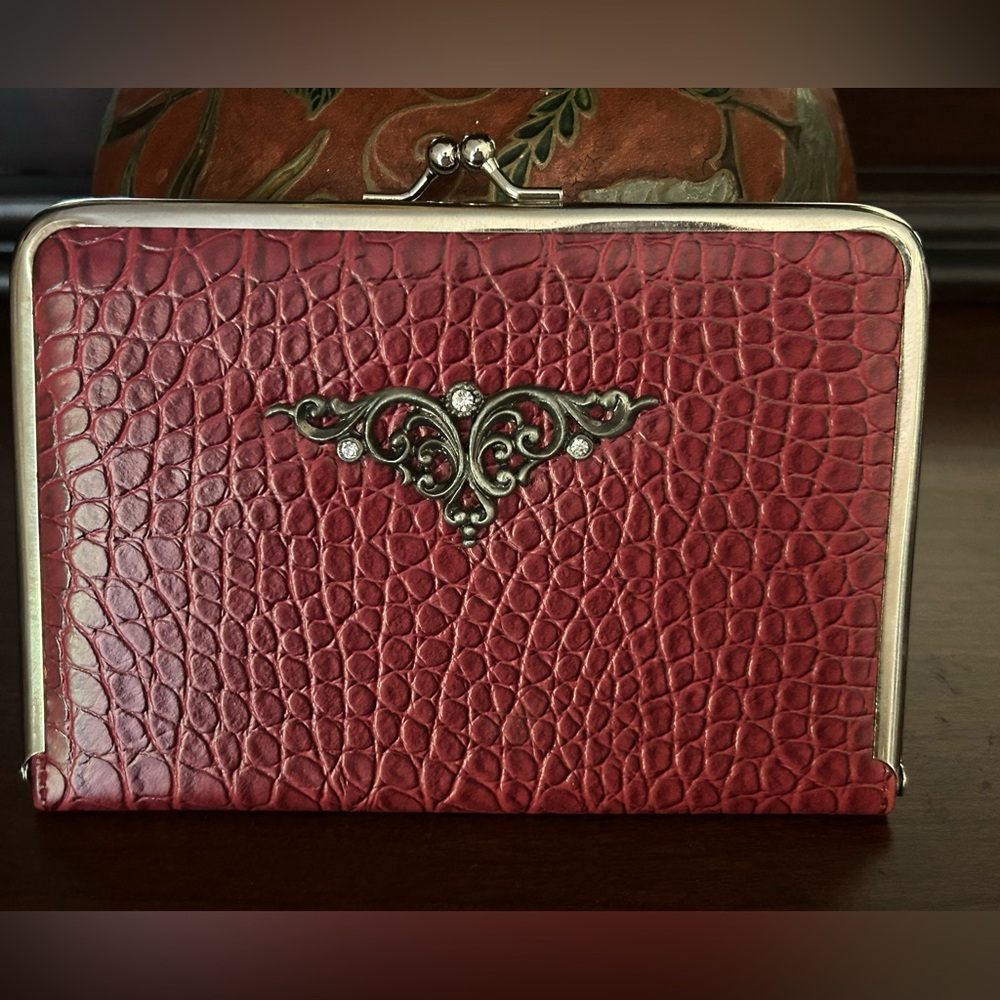 Vintage Picture Photo Clutch Wallet Brag Book Albumn Burgundy Metal